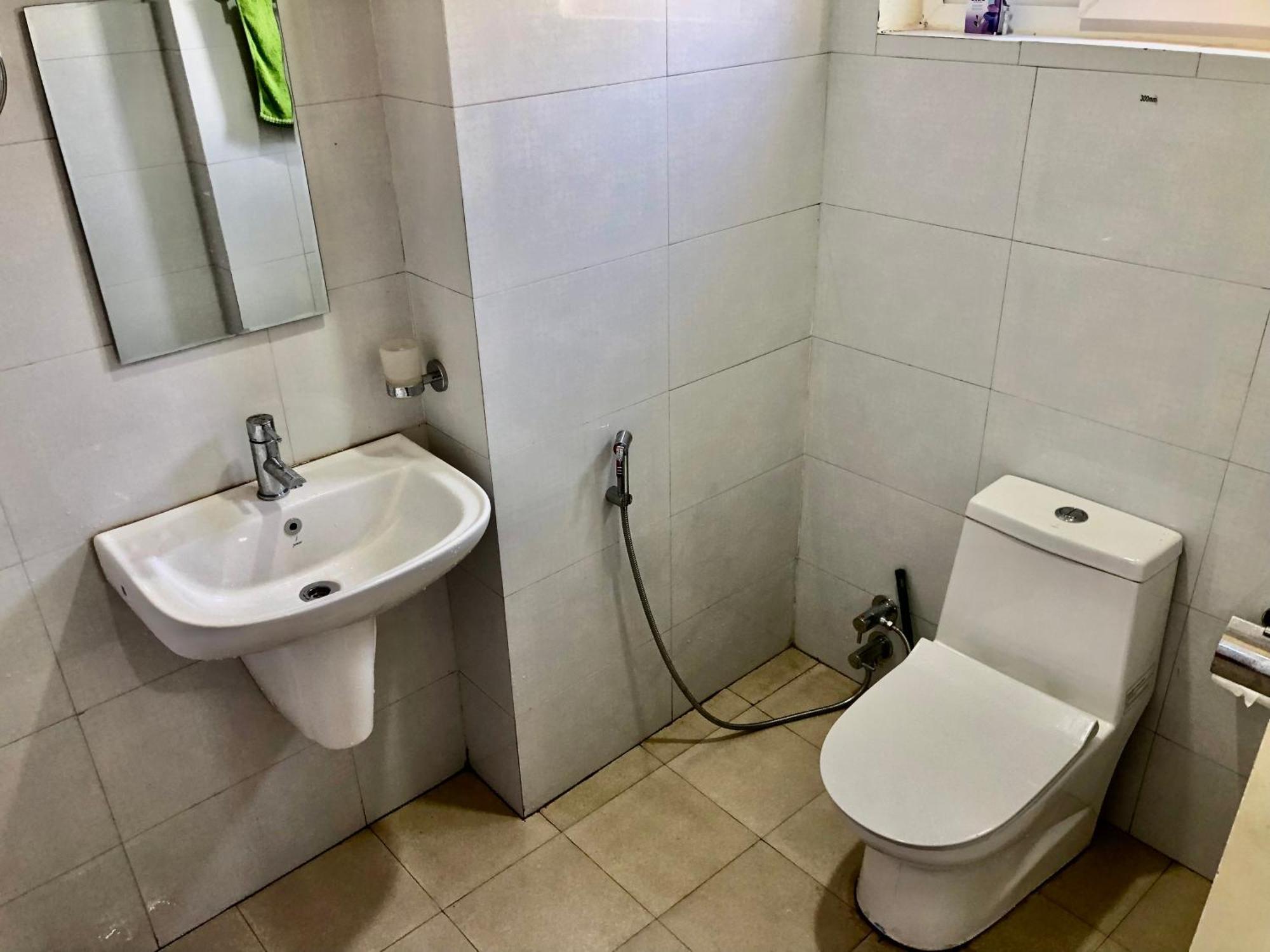 Hotel Hot Pot, Dhangadhi Zewnętrze zdjęcie